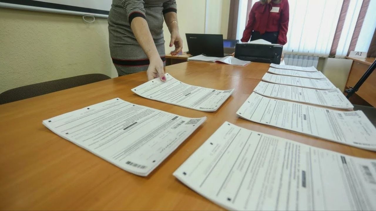 В Сочи 25 выпускников ЕГЭ получат по 50 тысяч рублей, их наставники — по 100 тысяч